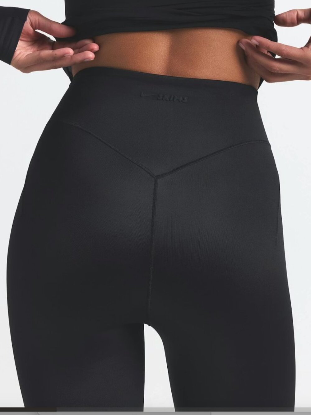 SKIMS Nike shine bonded waist 26” leggings large new with tags